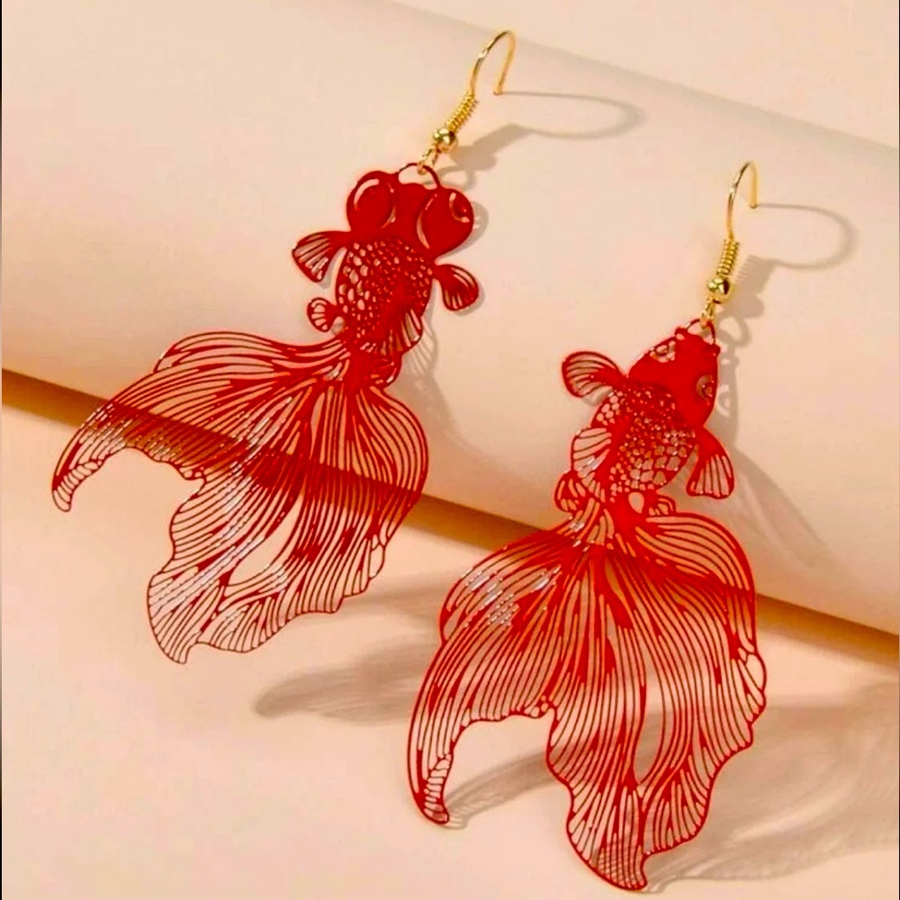 ‼️✨Totally Fabulous Asymmetrical Koi Fish Statement Earrings✨❤️